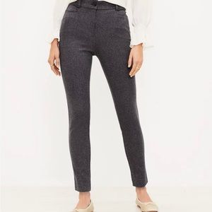 LOFT Sutton Skinny Pants in texture, gray, size 16.
